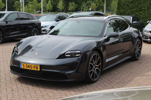 Porsche Taycan Sport Turismo 79 kWh / SoH 90.8% / Panoramadak / Camera / Adaptieve stoelen / Luchtvering / 21'' / Bose / Keyless / Sportchrono / Stoelverwarming / DAB / ACC