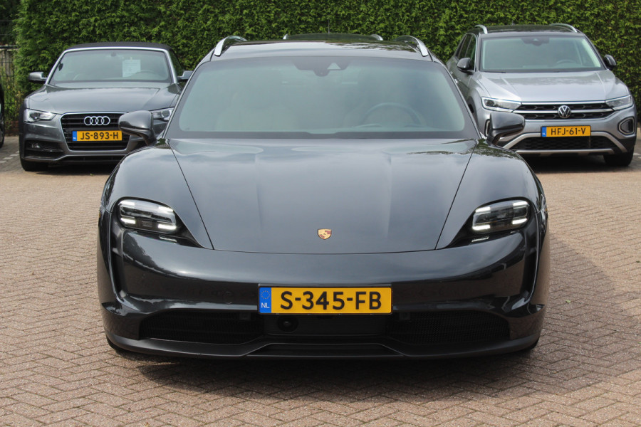 Porsche Taycan Sport Turismo 79 kWh / SoH 90.8% / Panoramadak / Camera / Adaptieve stoelen / Luchtvering / 21'' / Bose / Keyless / Sportchrono / Stoelverwarming / DAB / ACC