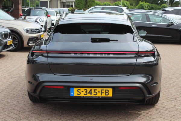 Porsche Taycan Sport Turismo 79 kWh / SoH 90.8% / Panoramadak / Camera / Adaptieve stoelen / Luchtvering / 21'' / Bose / Keyless / Sportchrono / Stoelverwarming / DAB / ACC