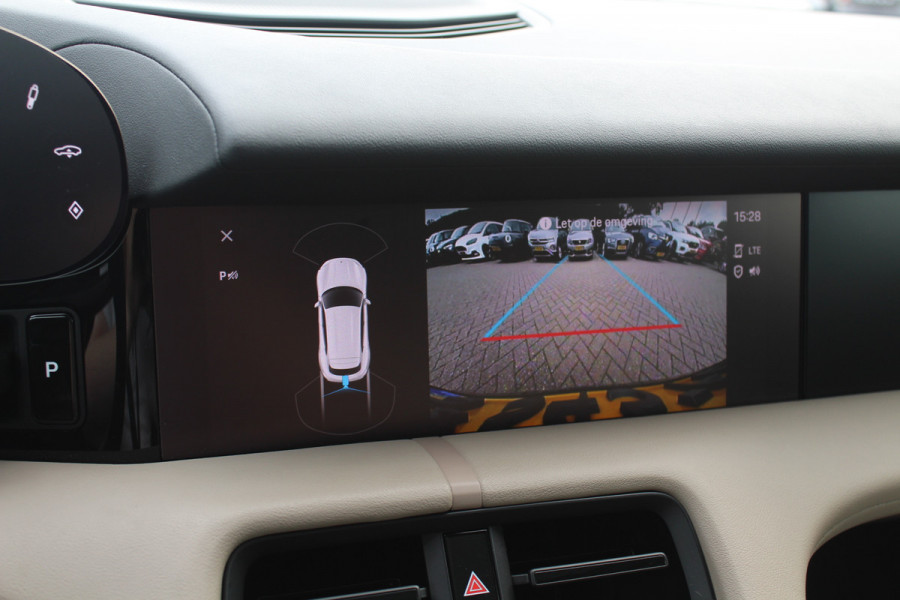 Porsche Taycan Sport Turismo 79 kWh / SoH 90.8% / Panoramadak / Camera / Adaptieve stoelen / Luchtvering / 21'' / Bose / Keyless / Sportchrono / Stoelverwarming / DAB / ACC