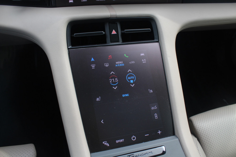 Porsche Taycan Sport Turismo 79 kWh / SoH 90.8% / Panoramadak / Camera / Adaptieve stoelen / Luchtvering / 21'' / Bose / Keyless / Sportchrono / Stoelverwarming / DAB / ACC