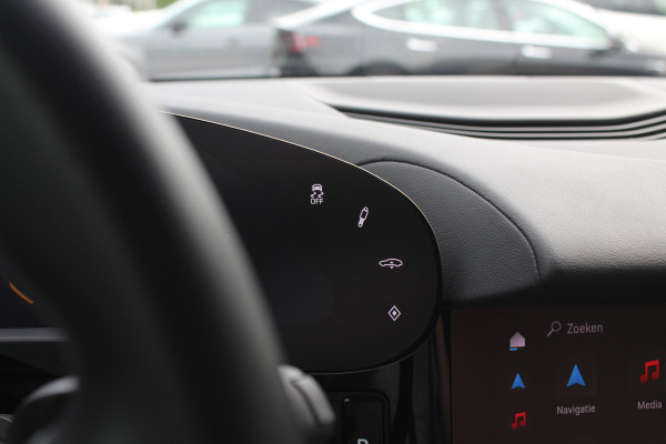 Porsche Taycan Sport Turismo 79 kWh / SoH 90.8% / Panoramadak / Camera / Adaptieve stoelen / Luchtvering / 21'' / Bose / Keyless / Sportchrono / Stoelverwarming / DAB / ACC