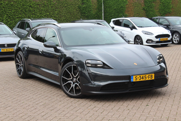 Porsche Taycan Sport Turismo 79 kWh / SoH 90.8% / Panoramadak / Camera / Adaptieve stoelen / Luchtvering / 21'' / Bose / Keyless / Sportchrono / Stoelverwarming / DAB / ACC
