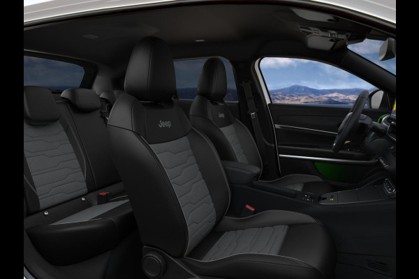 Jeep Avenger 1.2T 4xe Overland | Winter Pack | Infotainment & Convenience Pack | Bicolore