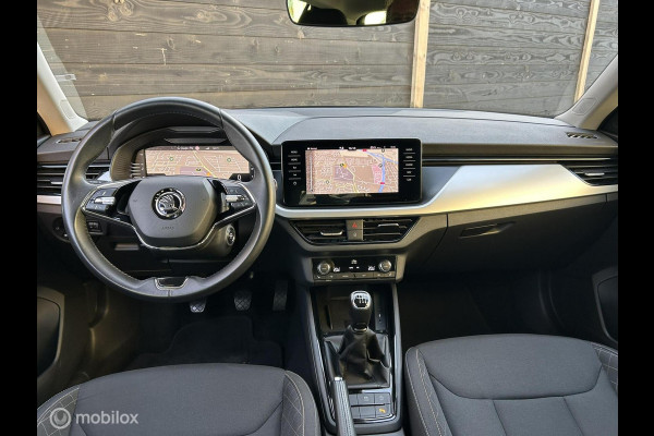 Škoda Kamiq 1.0 TSI Ambition FM Navigatie / carplay / 17" / clima / chroom / 61.694 KM!!