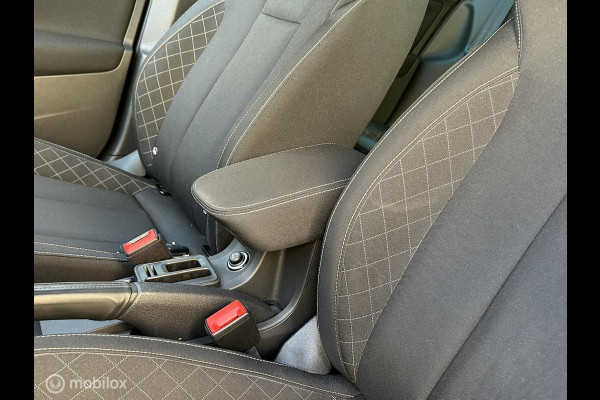 Škoda Kamiq 1.0 TSI Ambition FM Navigatie / carplay / 17" / clima / chroom / 61.694 KM!!