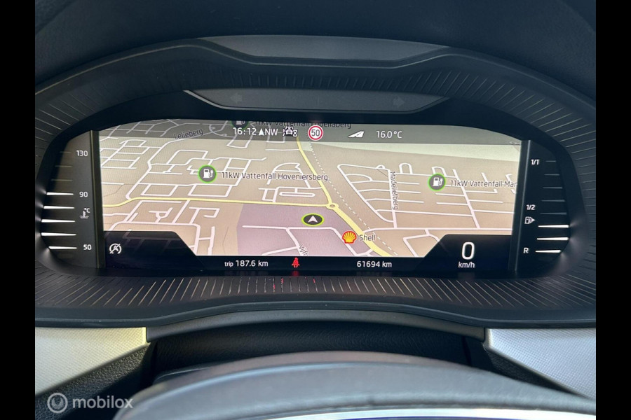 Škoda Kamiq 1.0 TSI Ambition FM Navigatie / carplay / 17" / clima / chroom / 61.694 KM!!