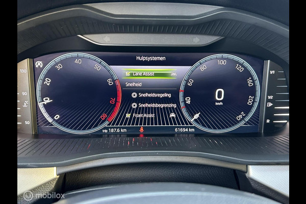 Škoda Kamiq 1.0 TSI Ambition FM Navigatie / carplay / 17" / clima / chroom / 61.694 KM!!