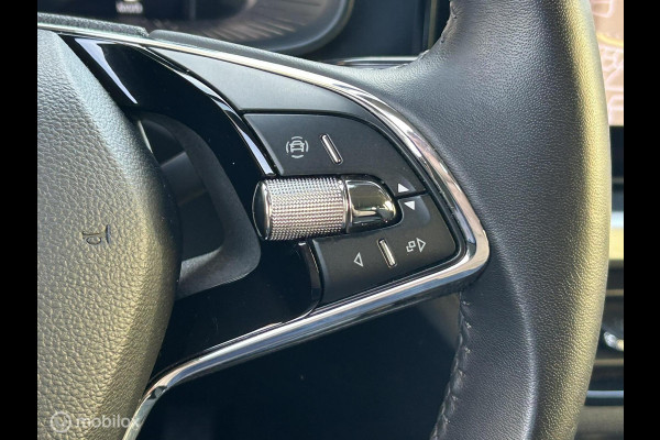 Škoda Kamiq 1.0 TSI Ambition FM Navigatie / carplay / 17" / clima / chroom / 61.694 KM!!