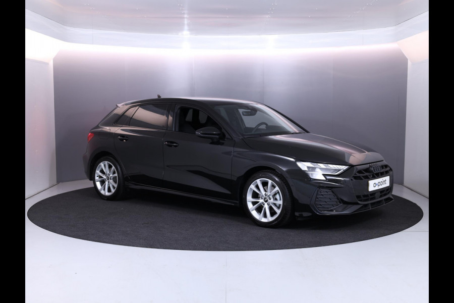Audi A3 Sportback 30 TFSI S edition 115 PK Automaat | 50% korting op pakket | Verlengde garantie |  Navigatie | Park pakket | Zwart optiek | Privacy glas |