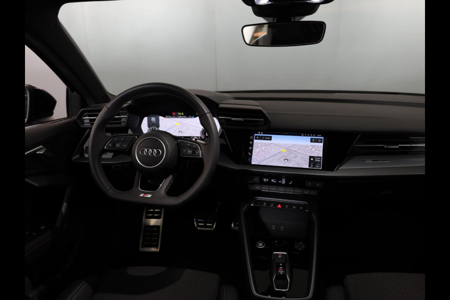 Audi A3 Sportback 30 TFSI S edition 115 PK Automaat | 50% korting op pakket | Verlengde garantie |  Navigatie | Park pakket | Zwart optiek | Privacy glas |