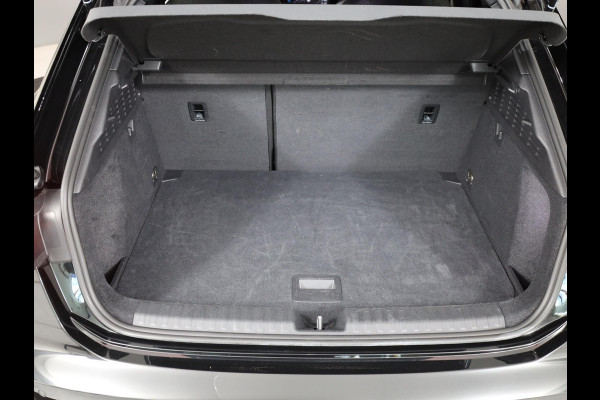 Audi A3 Sportback 30 TFSI S edition 115 PK Automaat | 50% korting op pakket | Verlengde garantie |  Navigatie | Park pakket | Zwart optiek | Privacy glas |