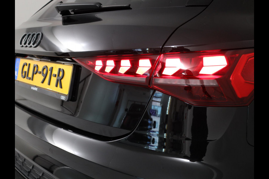 Audi A3 Sportback 30 TFSI S edition 115 PK Automaat | 50% korting op pakket | Verlengde garantie |  Navigatie | Park pakket | Zwart optiek | Privacy glas |