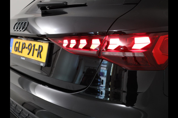 Audi A3 Sportback 30 TFSI S edition 115 PK Automaat | 50% korting op pakket | Verlengde garantie |  Navigatie | Park pakket | Zwart optiek | Privacy glas |