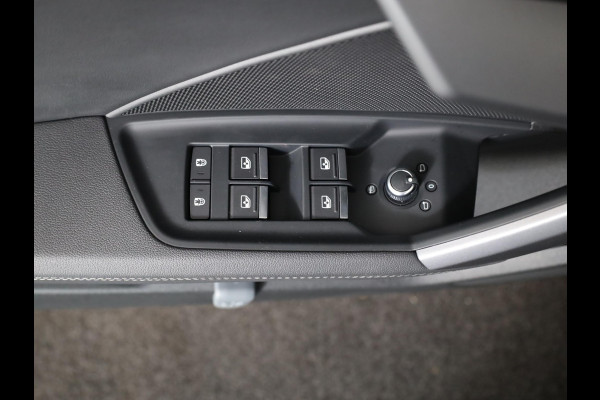 Audi A3 Sportback 30 TFSI S edition 115 PK Automaat | 50% korting op pakket | Verlengde garantie |  Navigatie | Park pakket | Zwart optiek | Privacy glas |