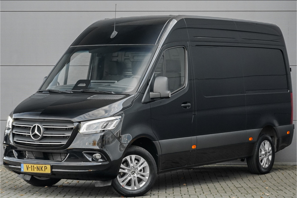 Mercedes-Benz Sprinter 319 1.9 CDI L2H2 RWD BPM Vrij Distronic Camera LED Navi Trekhaak 3.5T