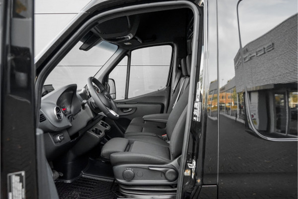 Mercedes-Benz Sprinter 319 1.9 CDI L2H2 RWD BPM Vrij Distronic Camera LED Navi Trekhaak 3.5T