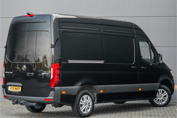 Mercedes-Benz Sprinter 319 1.9 CDI L2H2 RWD BPM Vrij Distronic Camera LED Navi Trekhaak 3.5T