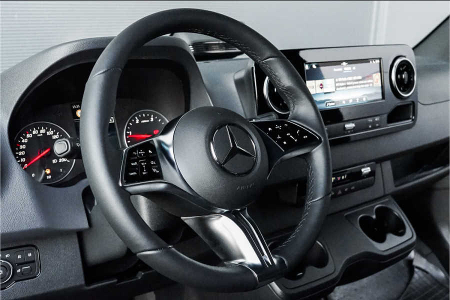Mercedes-Benz Sprinter 319 1.9 CDI L2H2 RWD BPM Vrij Distronic Camera LED Navi Trekhaak 3.5T