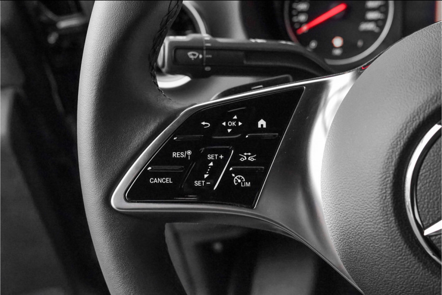 Mercedes-Benz Sprinter 319 1.9 CDI L2H2 RWD BPM Vrij Distronic Camera LED Navi Trekhaak 3.5T