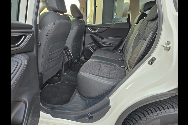 Subaru Forester 2.0i e-BOXER Luxury | Automaat | Trekhaak | Elek. klep | X Mode | ACC | Stoelverwarming |