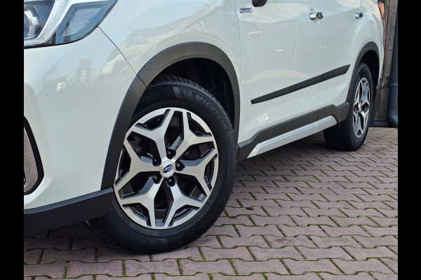 Subaru Forester 2.0i e-BOXER Luxury | Automaat | Trekhaak | Elek. klep | X Mode | ACC | Stoelverwarming |