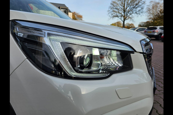 Subaru Forester 2.0i e-BOXER Luxury | Automaat | Trekhaak | Elek. klep | X Mode | ACC | Stoelverwarming |