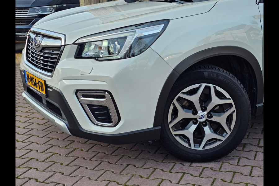 Subaru Forester 2.0i e-BOXER Luxury | Automaat | Trekhaak | Elek. klep | X Mode | ACC | Stoelverwarming |