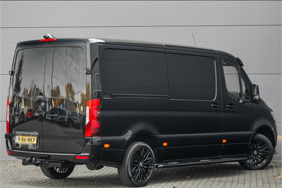 Mercedes-Benz Sprinter 319 1.9 CDI L2H1 Black Pack Vol 20" Distronic Camera Trekhaak 3.5T