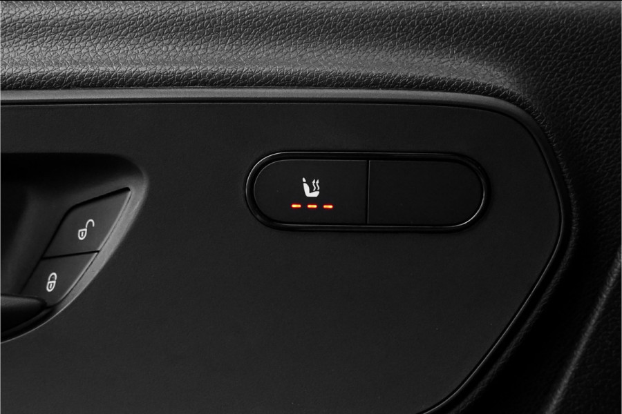 Mercedes-Benz Sprinter 319 1.9 CDI L2H1 Black Pack Vol 20" Distronic Camera Trekhaak 3.5T