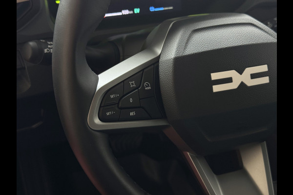 Dacia Duster 1.6 HYBRID EXTREME SANDSTONE CAMERA CARLAY NAVI STOEL/STUUR/RUIT VERW. LED PDC