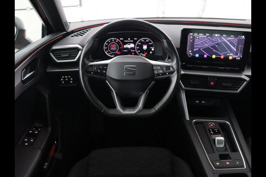 Seat Leon 1.5 eTSI FR Launch Edition | Stoelverwarming | Carplay | Adaptive cruise | Dynamic Chassis Control | Keyless | Sfeerverlichting | Stuurverwarming | Navigatie | Parkeerhulp
