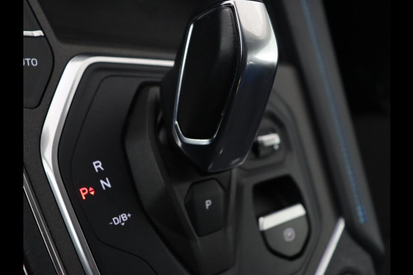 Lynk & Co 01 1.5 Plug In | Panoramadak | Infinity by Harman | Camera | Adaptive cruise | Stoelverwarming | Carplay | Memory | Full LED | PHEV