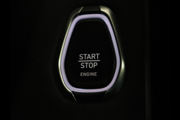 Lynk & Co 01 1.5 Plug In | Panoramadak | Infinity by Harman | Camera | Adaptive cruise | Stoelverwarming | Carplay | Memory | Full LED | PHEV