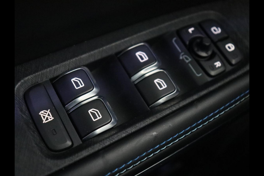 Lynk & Co 01 1.5 Plug In | Panoramadak | Infinity by Harman | Camera | Adaptive cruise | Stoelverwarming | Carplay | Memory | Full LED | PHEV