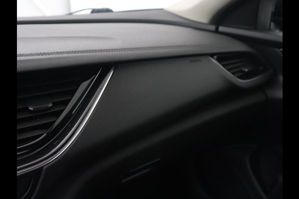 Opel Insignia 1.5 Turbo Innovation | Head-Up | Trekhaak | Stoel & stuurverwarming | Camera | Matrix LED | Carplay | Keyless | Navigatie | Climate control | DAB | Cruise control
