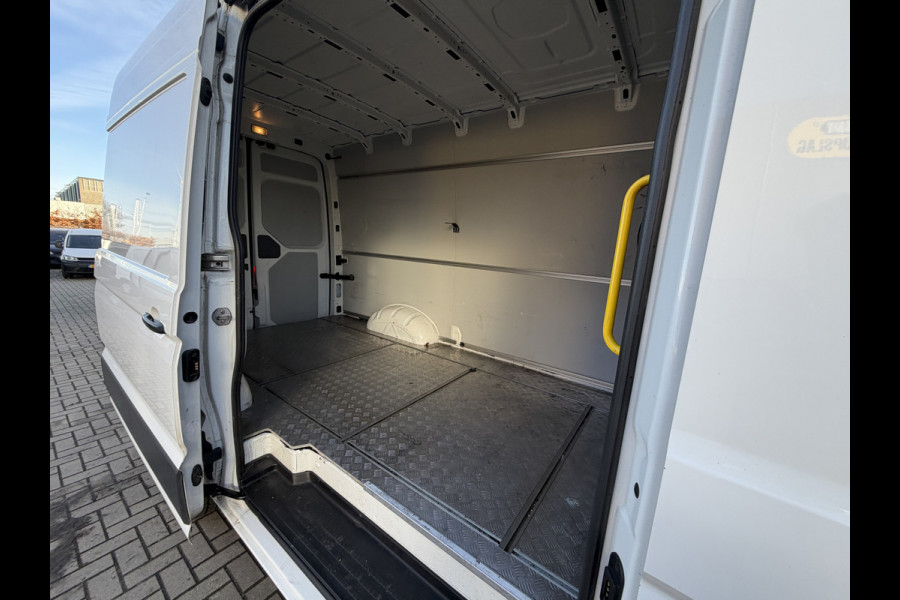 Volkswagen Crafter 35 2.0 TDI 177PK Euro6 L3H3 CarPlay/cruise control/camera