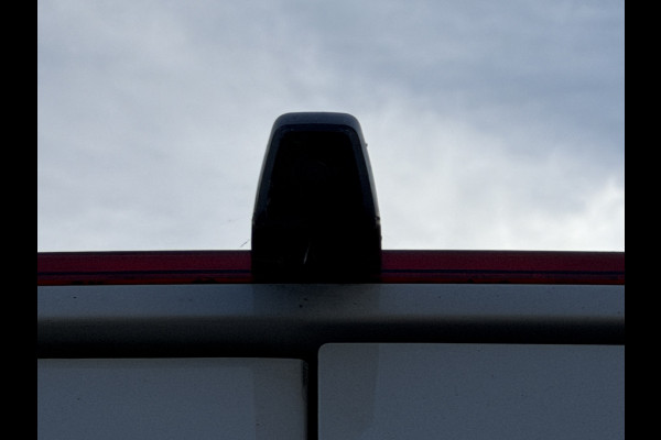 Volkswagen Crafter 30 2.0 TDI 177PK Euro6 L3H3 Automaat/CarPlay/cruise control/achteruitrijcamera