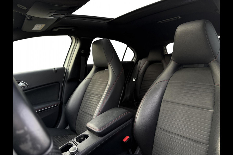 Mercedes-Benz A-Klasse 180 AMG-Line Pano Sportstoelen Led Navi Camera Parkeersensor V+A Cruise Control Sfeerverlichting