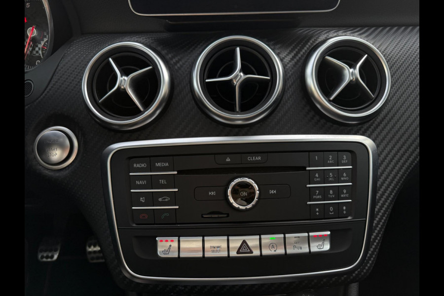 Mercedes-Benz A-Klasse 180 AMG-Line Pano Sportstoelen Led Navi Camera Parkeersensor V+A Cruise Control Sfeerverlichting