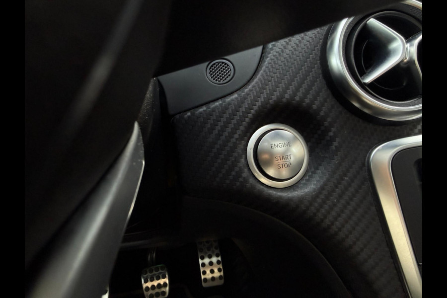 Mercedes-Benz A-Klasse 180 AMG-Line Pano Sportstoelen Led Navi Camera Parkeersensor V+A Cruise Control Sfeerverlichting