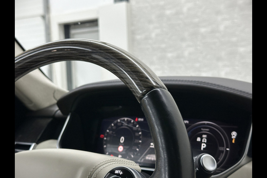 Land Rover Range Rover 2.0 P400e Autobiography | Dealer Onderhouden | Nieuw Accu-Pakket | Panorama | ACC | 360 Camera | Massage | Stoelventilatie V+A | ISO-Glas | Meridian-Sound | Memory Achter | Alcantara Hemelbekleding | Elektrische Achter-Stoelen | Stoelverwarming V+A | 4-Zone Clima | Keyless-Entry | Luchtvering |