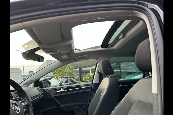 Volkswagen Golf 1.4 TSI Comfortline ACC l Pano l Xenon