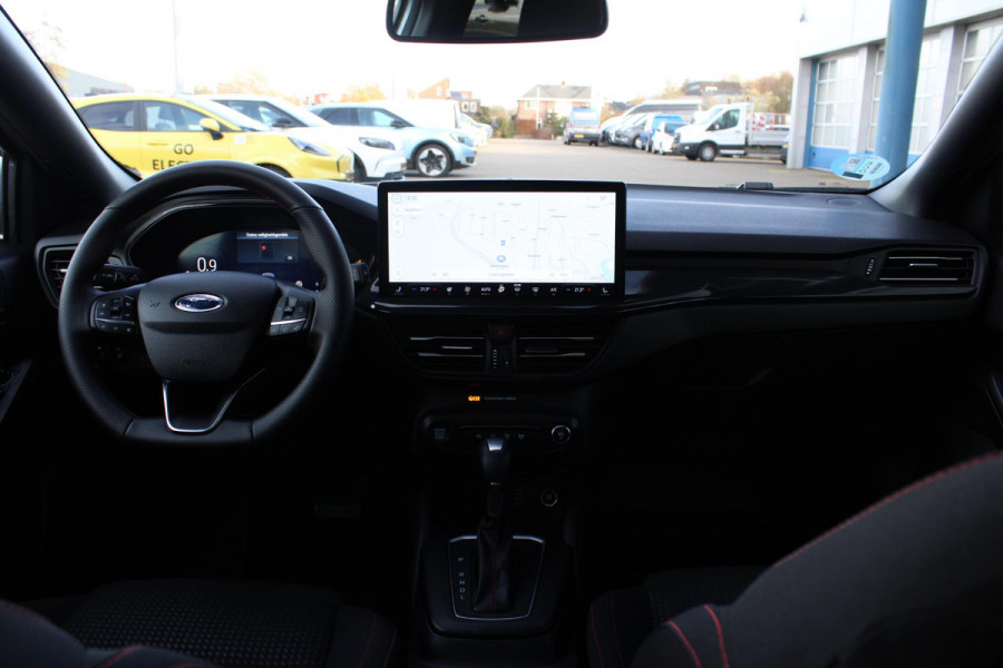 Ford FOCUS Wagon 1.0 EcoBoost Hybrid ST Line X 155pk | Trekhaak afneembaar | Panoramadak | Bang&Olufsen | Adaptive cruise control | Winter Pack | All season banden | Camera