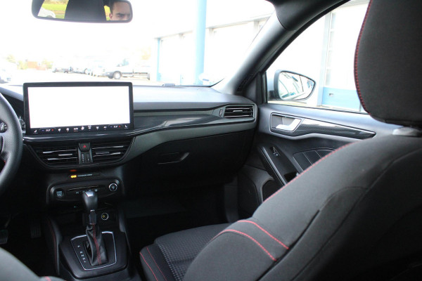 Ford FOCUS Wagon 1.0 EcoBoost Hybrid ST Line X 155pk | Trekhaak afneembaar | Panoramadak | Bang&Olufsen | Adaptive cruise control | Winter Pack | All season banden | Camera