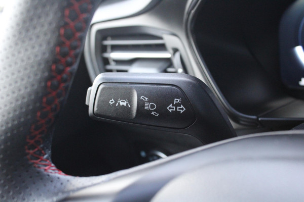 Ford FOCUS Wagon 1.0 EcoBoost Hybrid ST Line X 155pk | Trekhaak afneembaar | Panoramadak | Bang&Olufsen | Adaptive cruise control | Winter Pack | All season banden | Camera