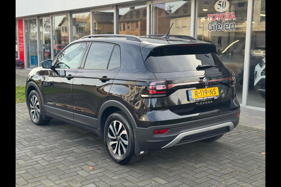 Volkswagen T-Cross 1.0 TSI GO | Stoelverwarming, Apple carplay/Android auto, Adaptive cruise control, Navigatie, Parkeersensoren