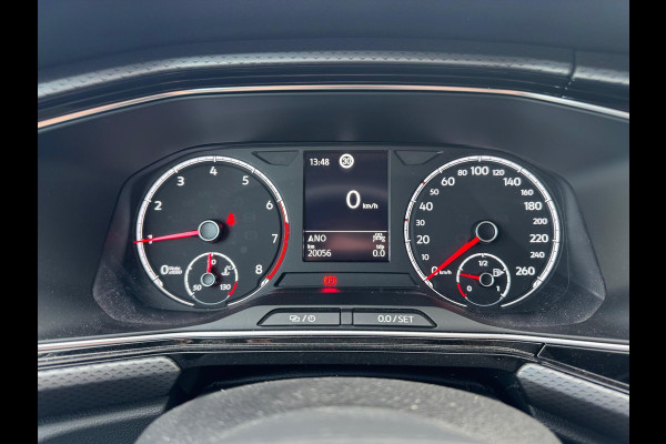 Volkswagen T-Cross 1.0 TSI GO | Stoelverwarming, Apple carplay/Android auto, Adaptive cruise control, Navigatie, Parkeersensoren