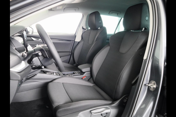 Škoda Octavia Combi Business Edition Plus 1.5 TSI MHEV 115pk DSG-7 | Trekhaak | Stoel- & Stuurverwarming | 13 inch Display | Adaptive Cruise Control |