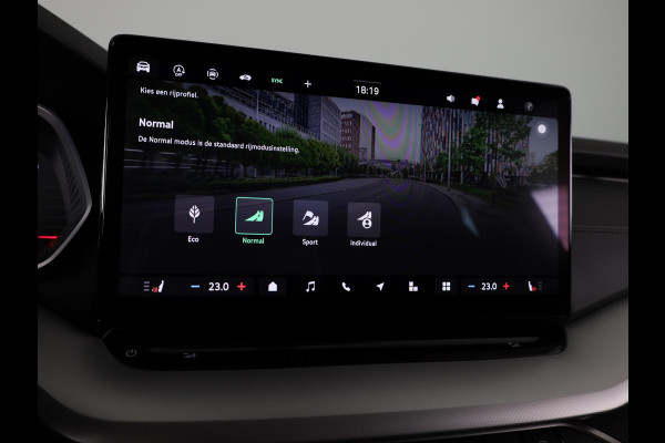 Škoda Octavia Combi Business Edition Plus 1.5 TSI MHEV 115pk DSG-7 | Trekhaak | Stoel- & Stuurverwarming | 13 inch Display | Adaptive Cruise Control |